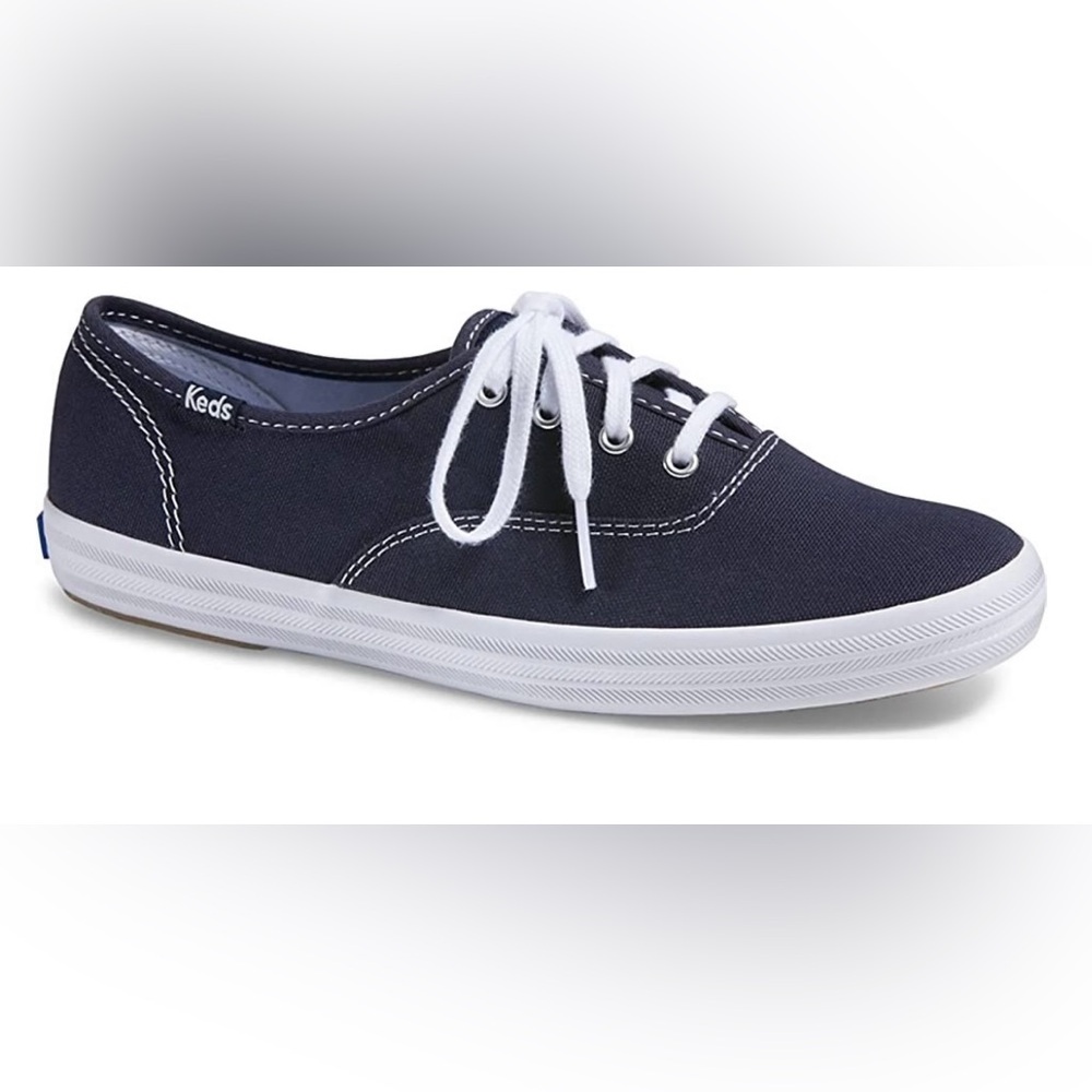 Women’s Keds Champion Navy Canvas. Size: 7.5 Wide. Dream Foam footbed. NEW!